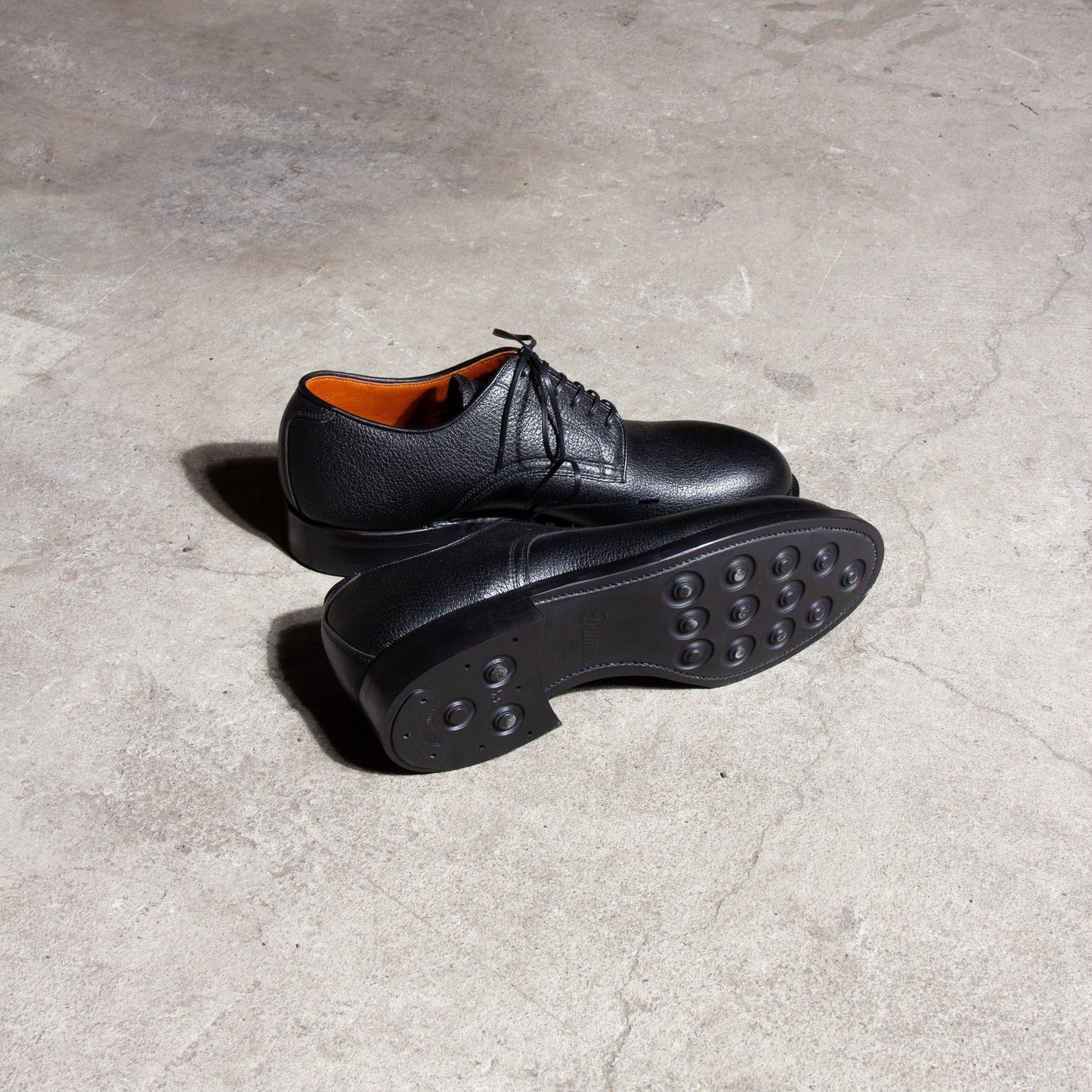 Navvy Cut Shoe - Black Tanganiyka - VIBERG
