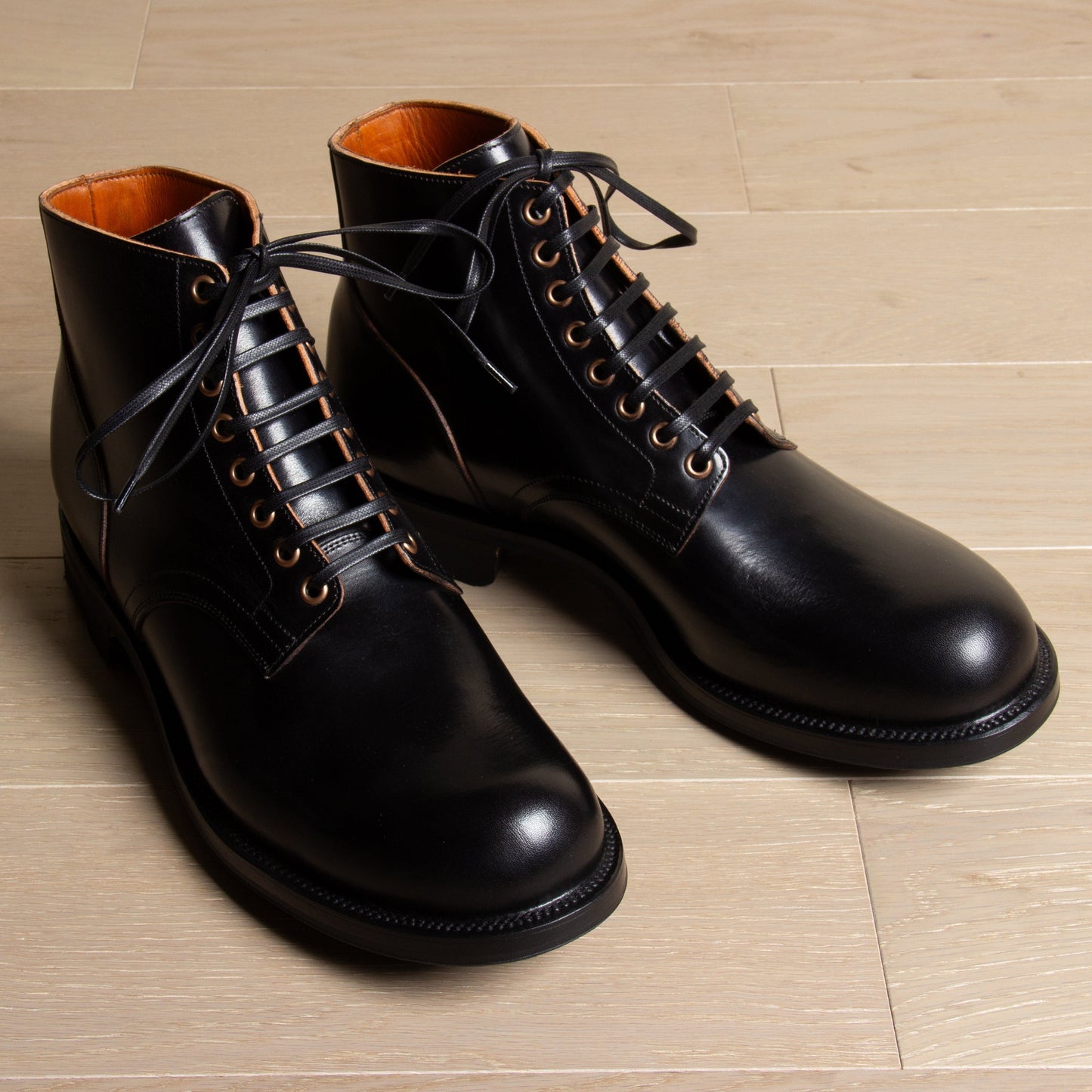 Service Boot® 2040 - Nero Tuscany - VIBERG