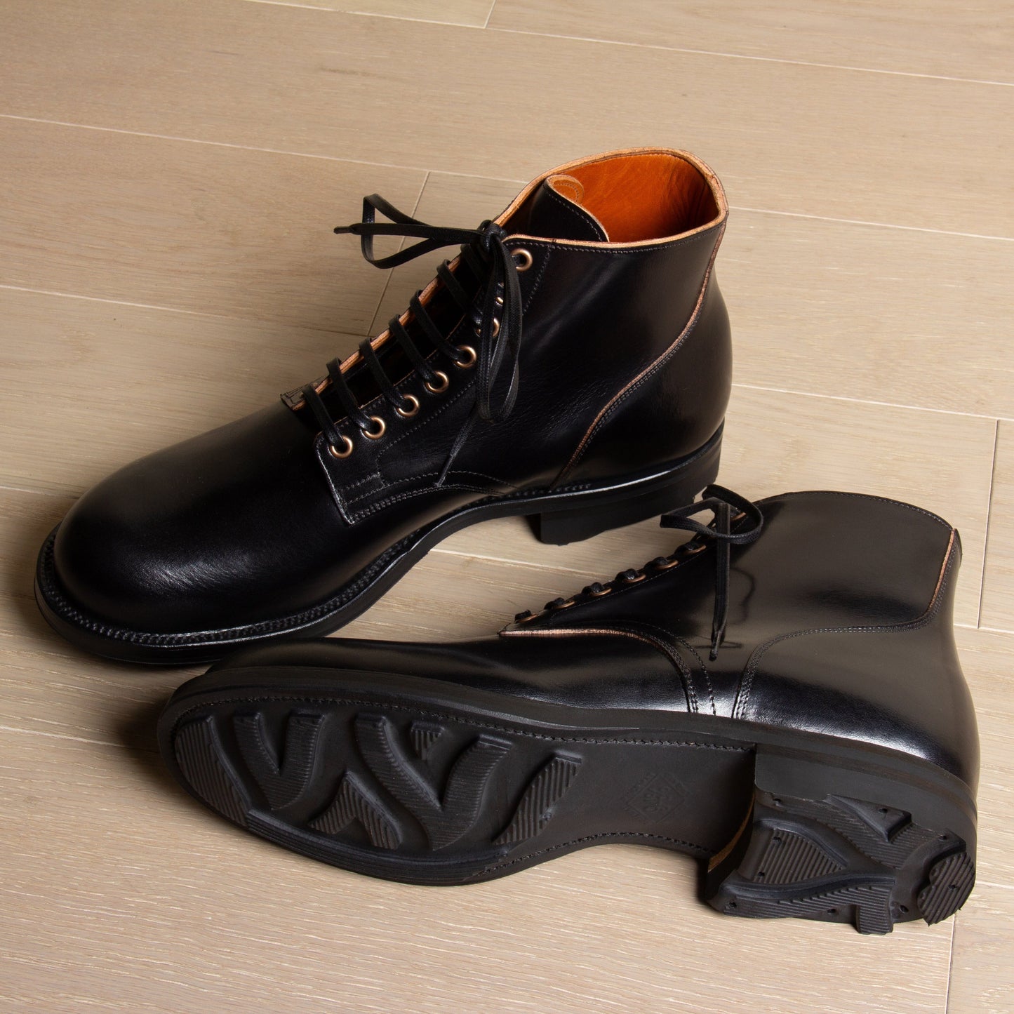 Service Boot® 2040 - Nero Tuscany - VIBERG